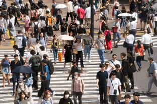 中卫琼阿梅尼本场数据：4次解围2次抢断，获评7.5分